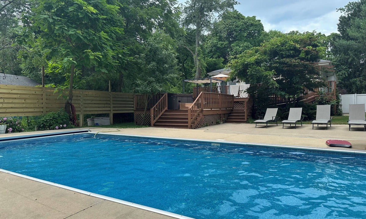 Union Pier House | Close To Beach ~ Private Lovely Pool ~ Family-Friendly Vacation Getaway!