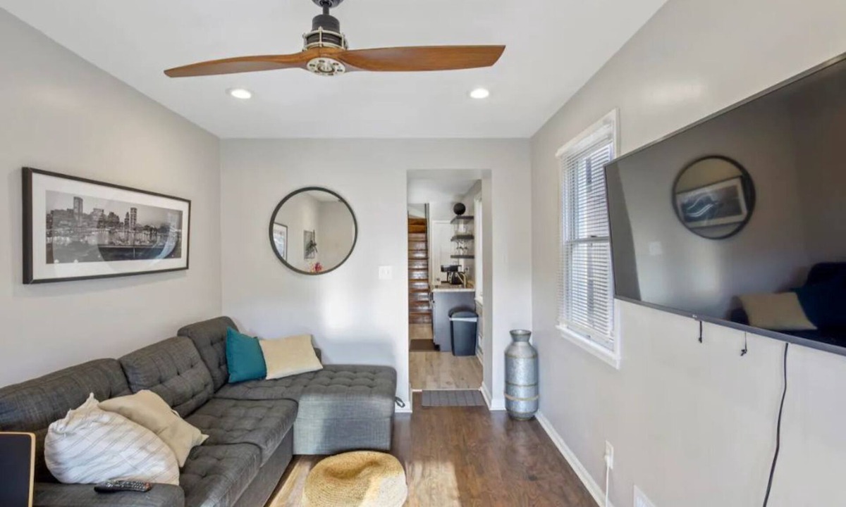 Barre Circle House | Co's Corner