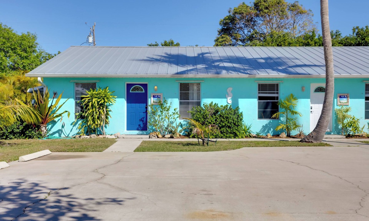 Hobe Sound House | Coastal Escape w/Lanai: 2 Mi to Hobe Sound Beach