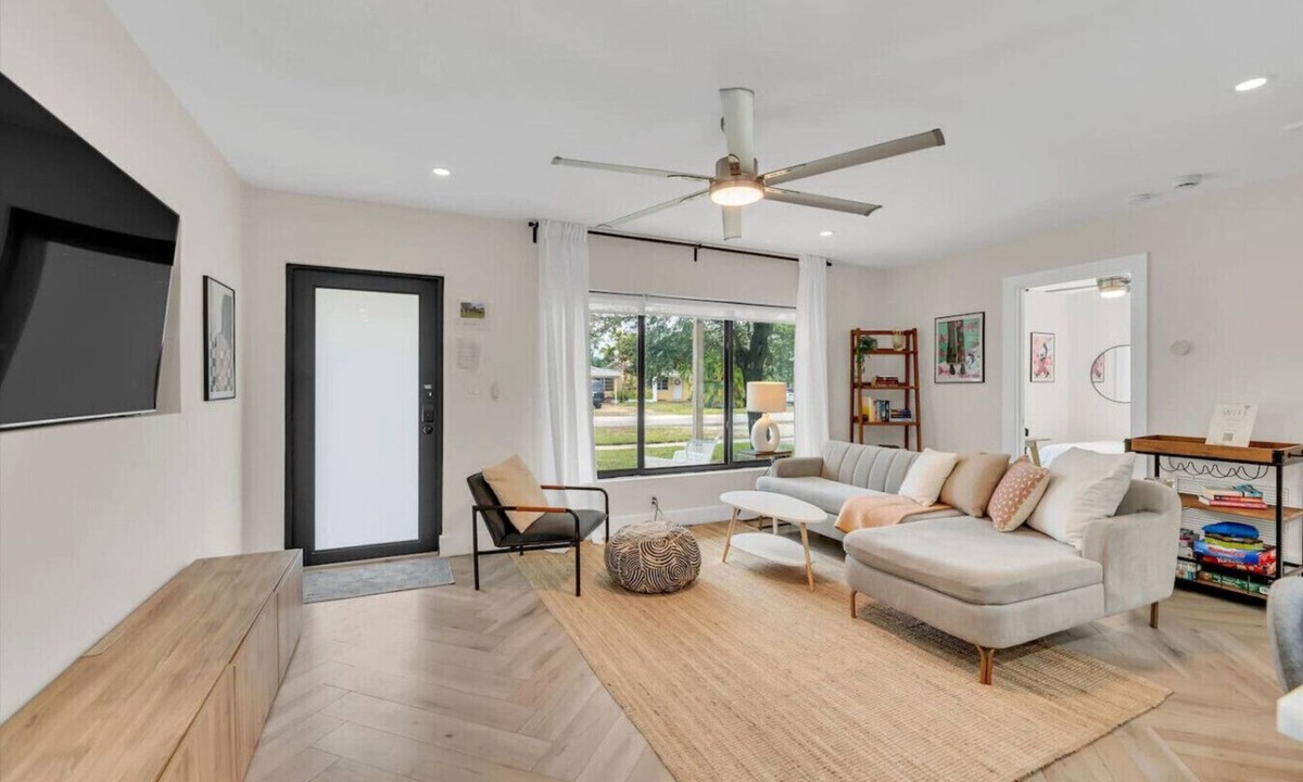 Middle River Terrace House | Coastal Modern Retreat | Newly Renovated