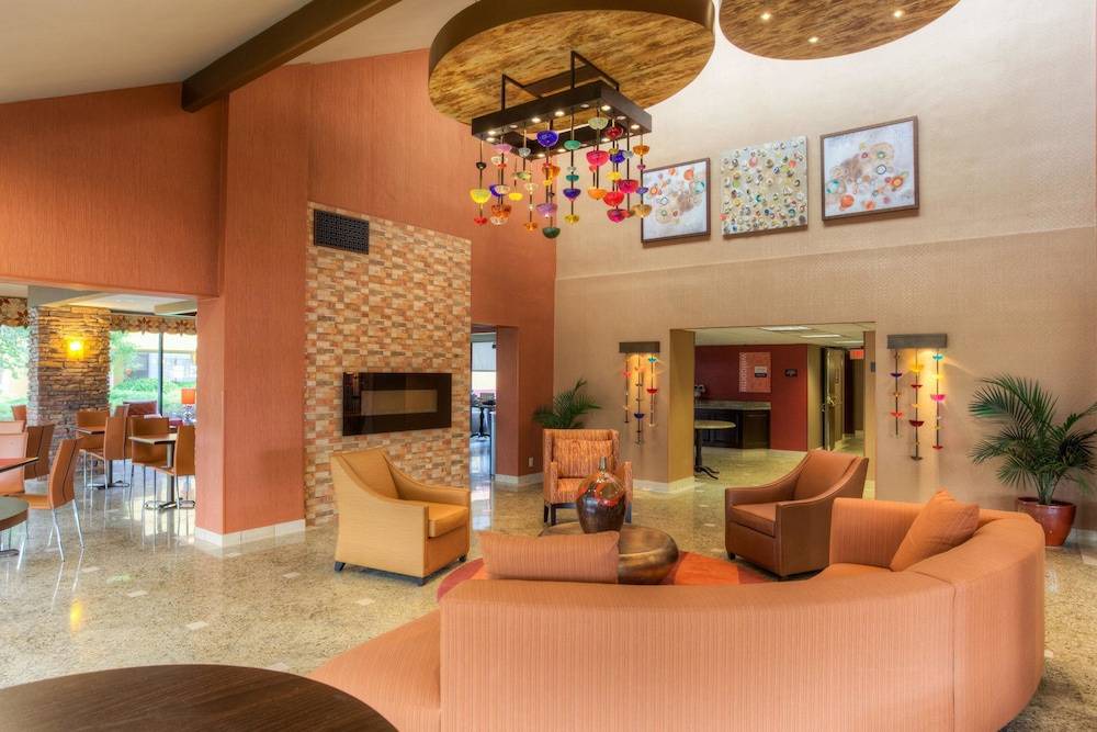 Evansville Hotel | Comfort Inn & Suites Evansville Airport