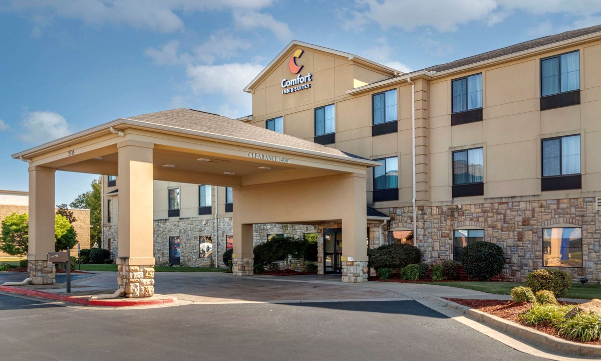 Russellville Hotel | Comfort Inn & Suites Russellville I-40
