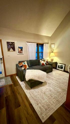 Canaan Valley Apartment | Comfortable 2BR-2BA Mountain Getaway Near Slopes