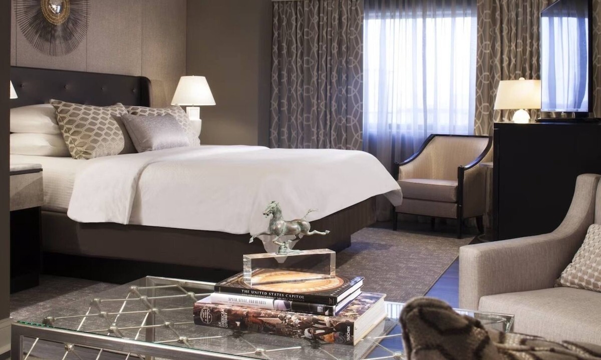 West End Hotel | Contemporary Classic Getaway! Close to Potomac Waterfront - 1.1 miles