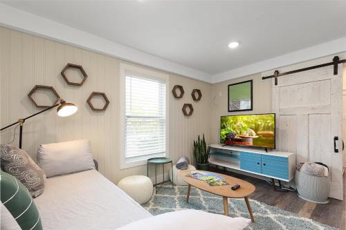 Traverse City House | Contemporary Mid-Century Style Downtown AC