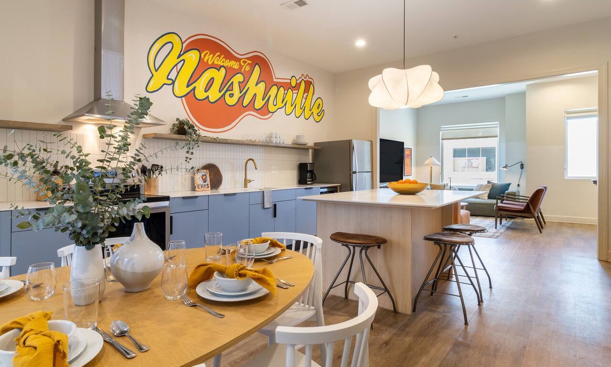 Buena Vista Apartment | Conway 102 - AvantStay | Private Balcony in the Heart of Downtown Nashville