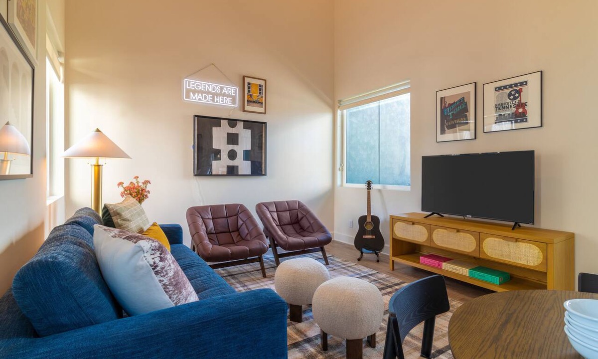 Buena Vista Apartment | Conway 116 by AvantStay | Stylish 2BDR in Downtown, Mins to Broadway