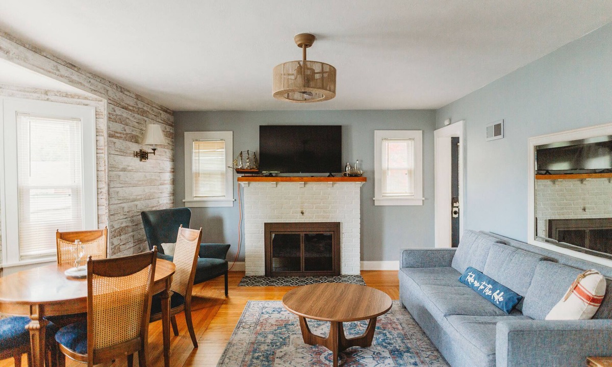 New Buffalo Cottage | Cottage Retreat close to downtown New Buffalo. Sleeps 12, Pet friendly + Games!