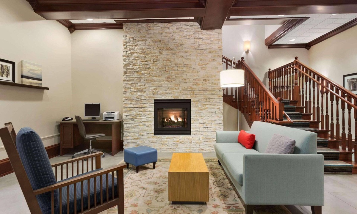 Schofield Hotel | Country Inn & Suites by Radisson, Wausau, WI