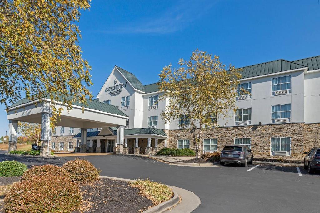 Ashland Hotel | Country Inn & Suites by Radisson, Ashland - Hanover, VA
