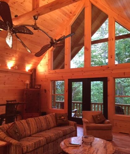 Asheville House | Country Log Cabin-15 min to Asheville