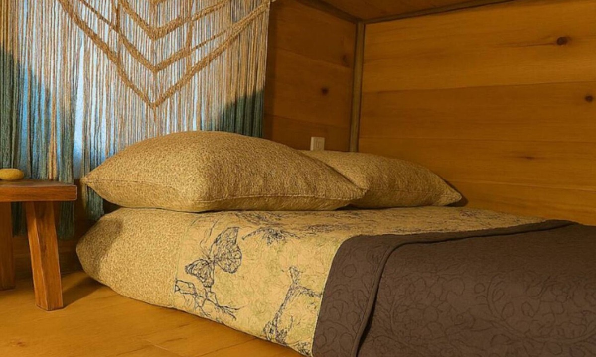 Newport Cottage | Cozy 1-bedroom cottage in peaceful Newport with AC