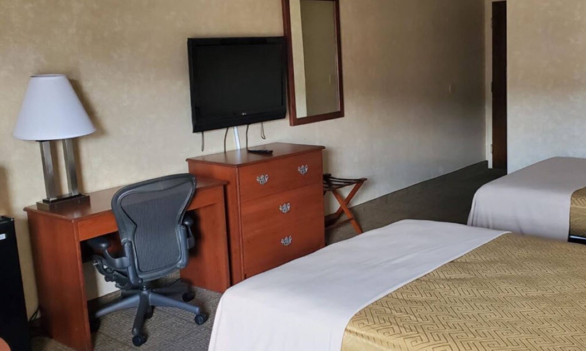Sprague Hotel | Cozy 1-bedroom with WiFi and AC in enjoyable Beckley