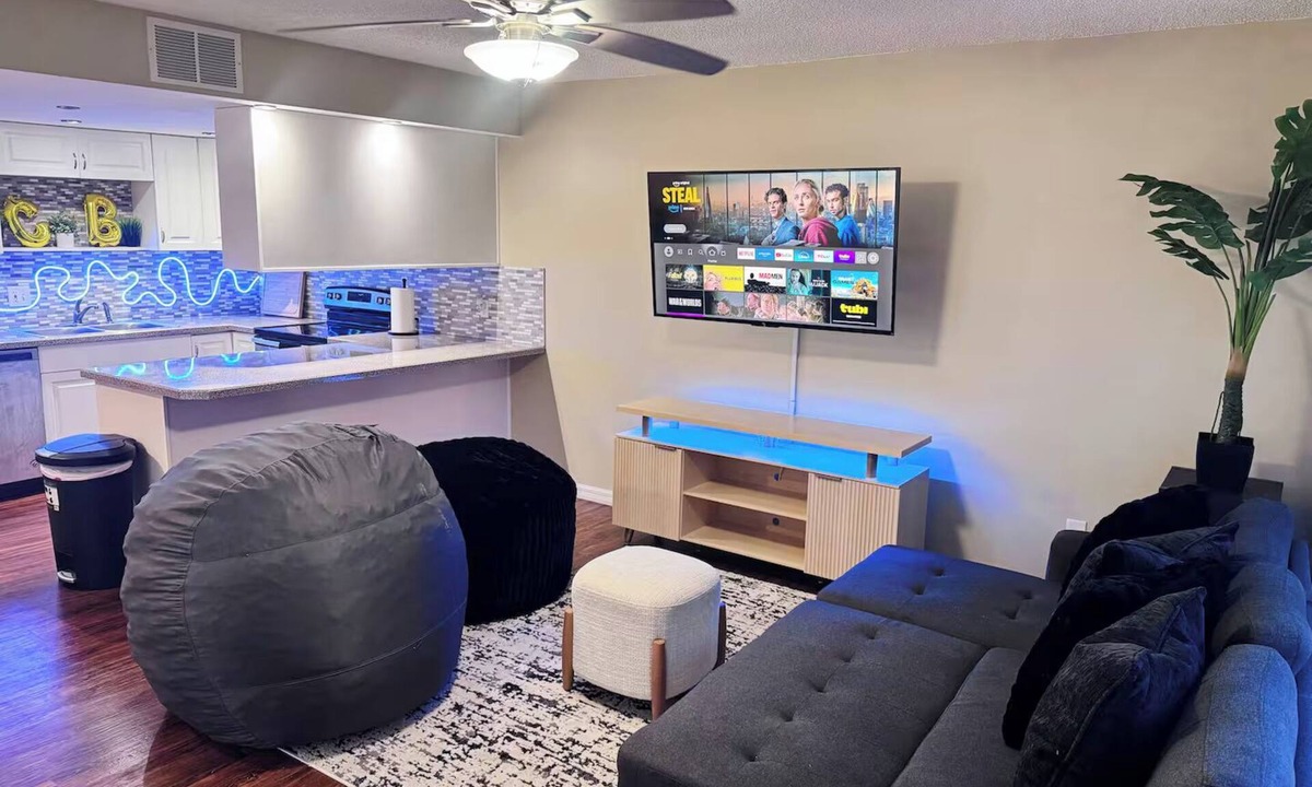 Daytona Beach Condo | Cozy 2-bedroom condo in tranquil Daytona Beach with AC