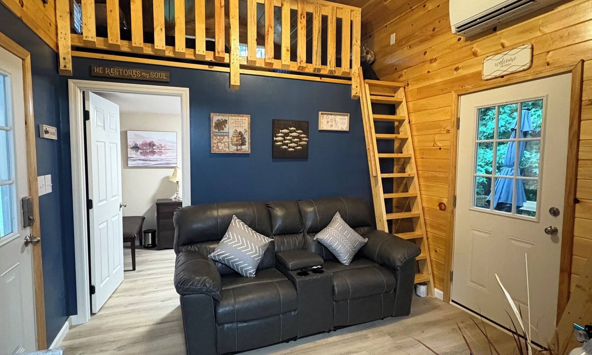Buchanan Cottage | Cozy 2-bedroom Tiny cottage near KY lake at 3 mints from brakers marina/resort.
