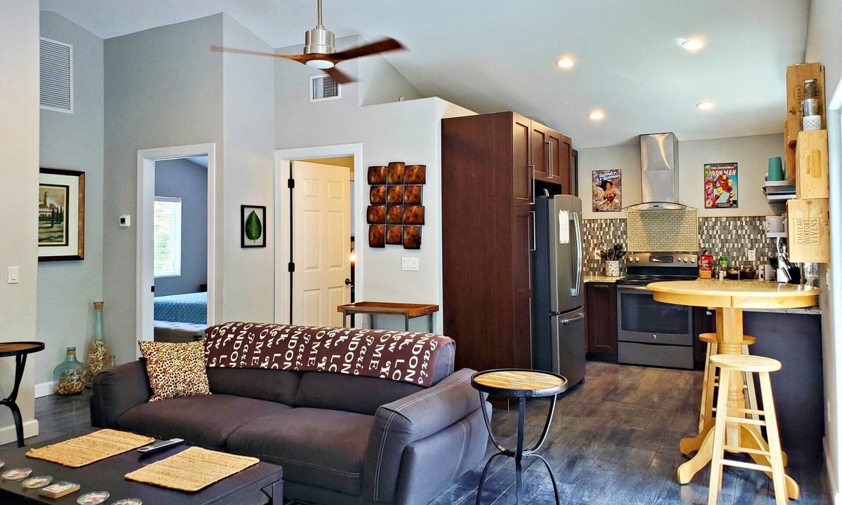 Port Orange House | Cozy 2BR Home w/Yard + Fire Pit | Near Beach | Free Daily Activities