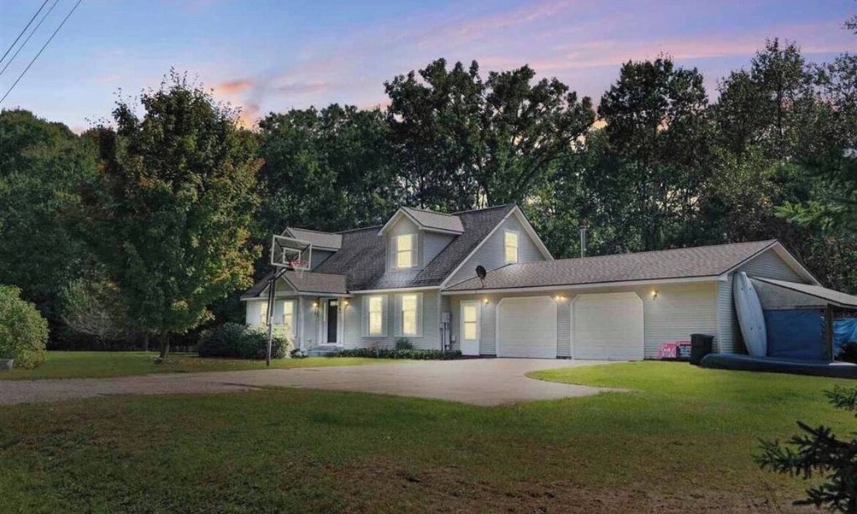 East Jordan House | Cozy 4br 3 bath home with acreage and a creek just minutes from Boyne Mountain