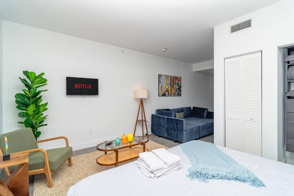 East Little Havana Apartment | Cozy and Comfortable 1BR Near Calle Ocho and Brickell