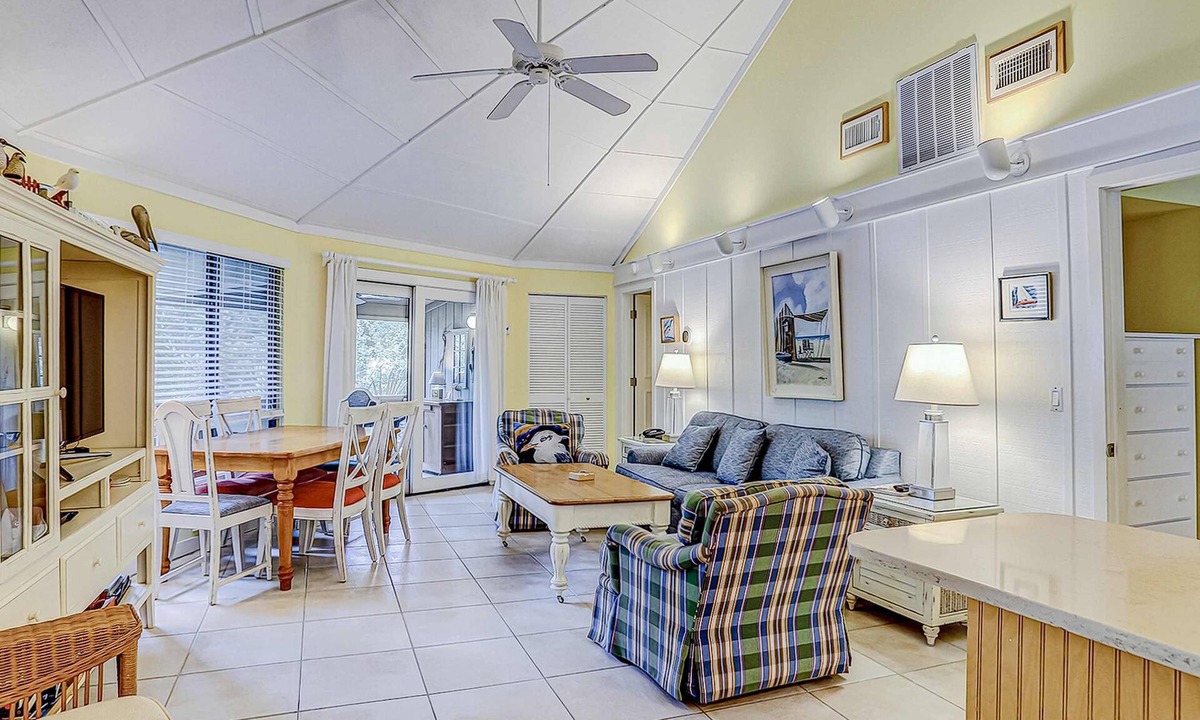 Night Heron Condo | Cozy bungalow offers privacy, shared pool, and beach access via dedicated trail