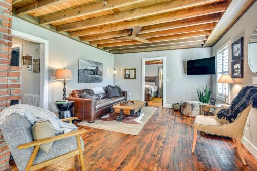 Thomasville House | Cozy Cottage: Nature-Filled Winston-Salem Retreat!