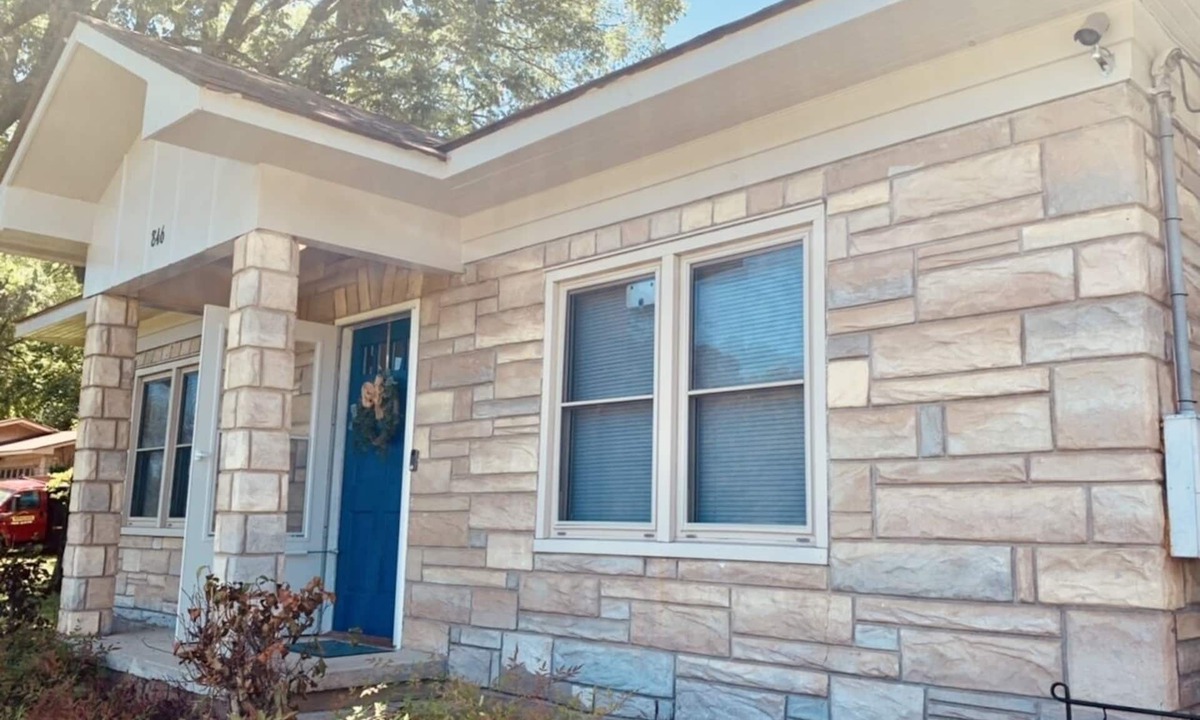 Hot Springs Cottage | Cozy, Country Cottage close to Oaklawn, near Bypass