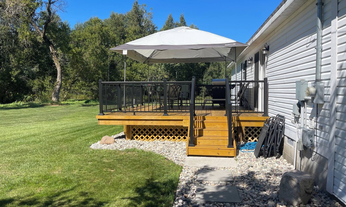 Northeast Michigan House | Cozy country home, “Sunny Meadows” in Cadillac on 40 Acres! Pet Friendly.