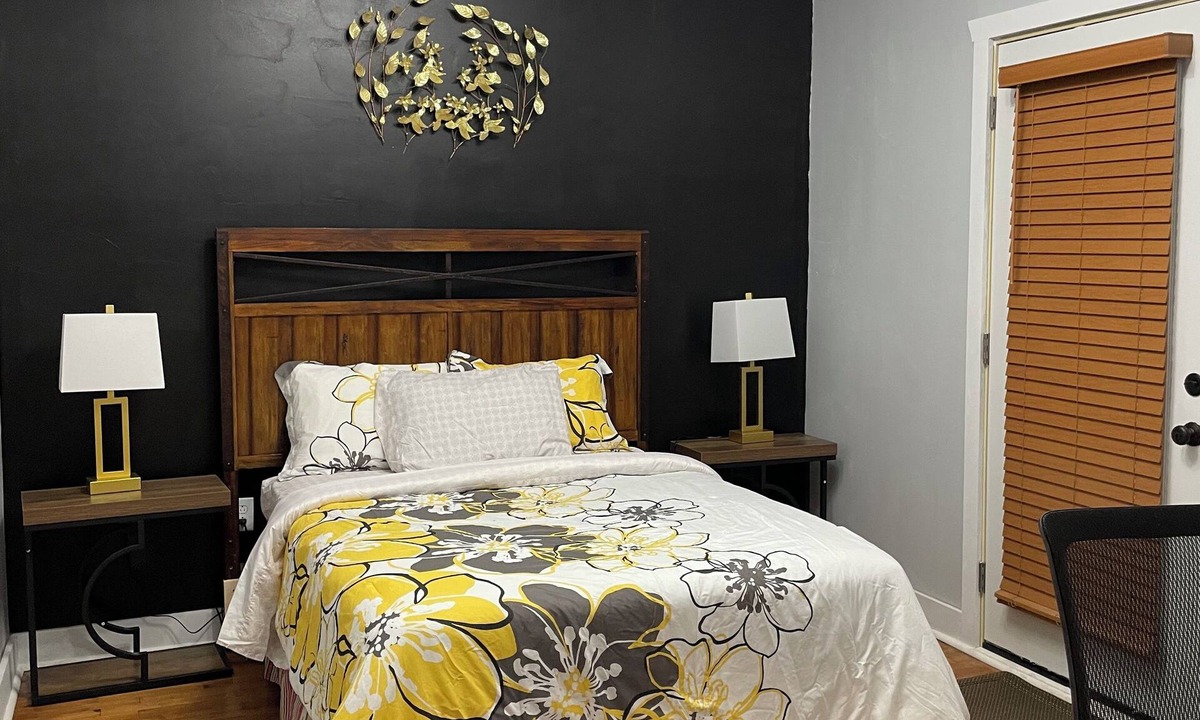 Antigo Apartment | Cozy Maple View 1-bedroom apartment in pleasant Antigo