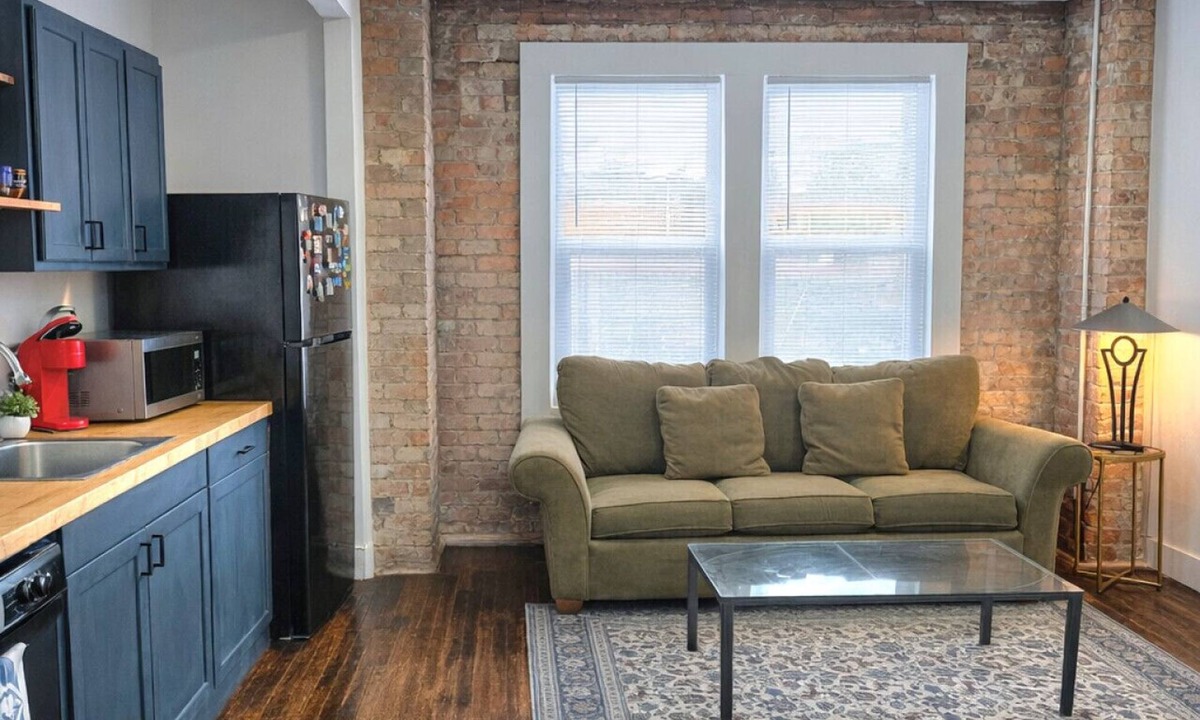Detroit Apartment | 🛋️ Cozy Meets Contemporary Modern one bedroom with Fireplace & Smart TV – The Gratiot