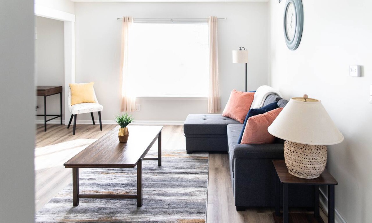 Grand Rapids Apartment | Cozy modern midterm stay/medical discount/fastWiFi