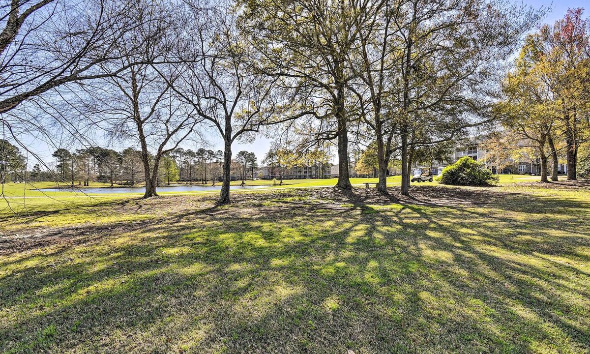 Calabash Condo | Crow Creek Golf Club Condo w/Community Perks!