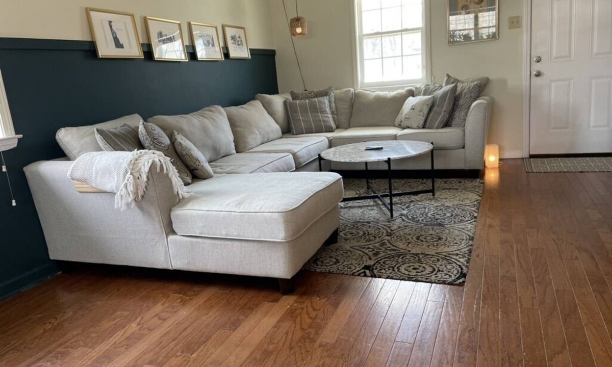 University District House | Cute Home near Broad Ave Memphis. 5 min from Overton Park and on Hampline.