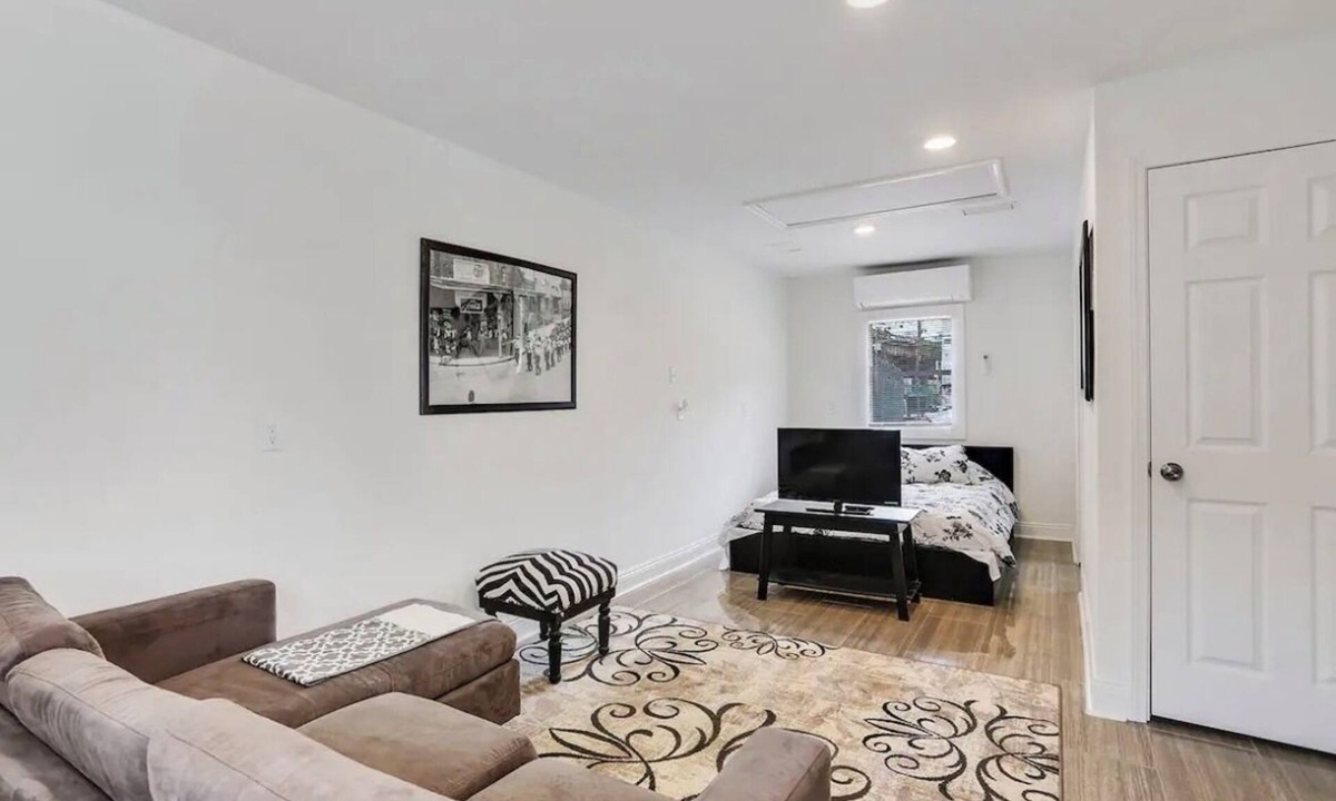 Treme Apartment | Cute little house, close to French Q & Bourbon St, free gated parking.