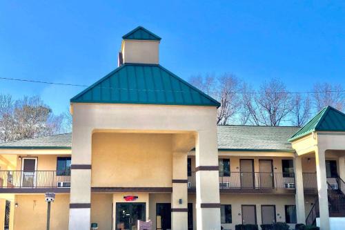 North Little Rock Hotel | Days Inn by Wyndham North Little Rock Maumelle