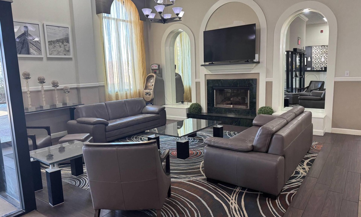 Festus Hotel | Days Inn & Suites By Wyndham Festus