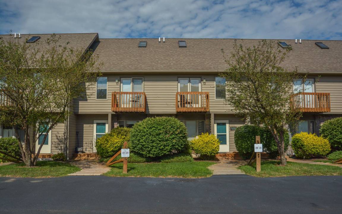 McHenry House | Deep Creek Village 20: Spacious Townhome Across from Wisp Resort