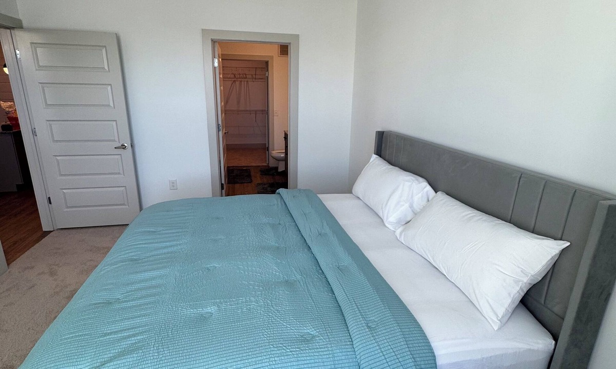Chosewood Park Apartment | Deluxe Escape 2: Where Luxury Meets Comfort