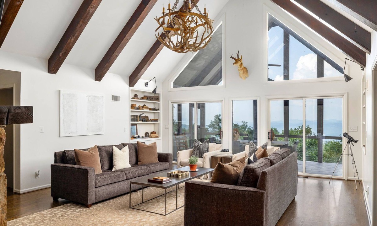 Big Canoe Cabin | Designer Luxury Mountain Top Cabin
