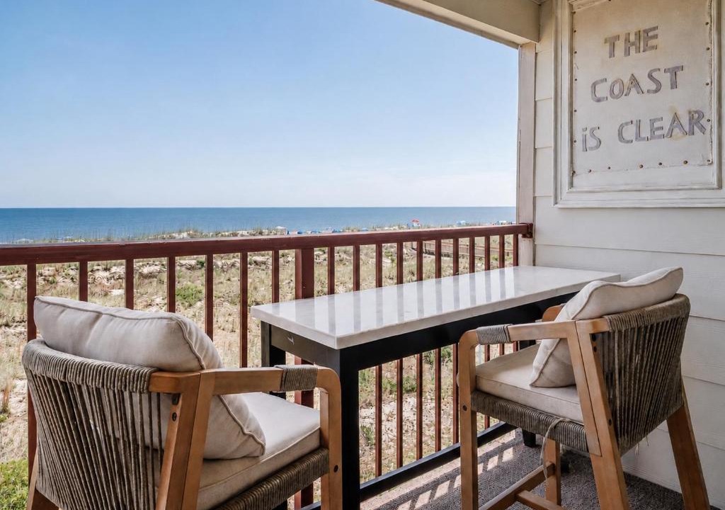 Folly Field Apartment | Direct Oceanfront King Villa - Oceanfront Resort