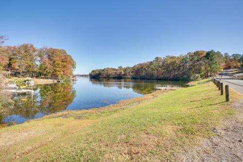 Hot Springs Village House | Dog Friendly! Hot Springs Condo w/Private Balcony