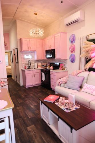 Dover House | Dolly's Place 6260