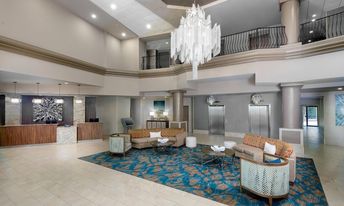 West Palm Beach Hotel | DoubleTree by Hilton Hotel West Palm Beach Airport