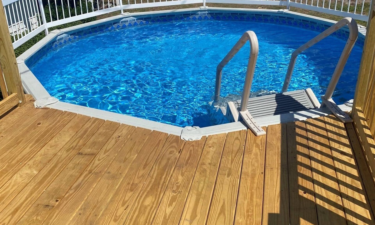 Crescent Beach House | Downstairs House across street from beach w/Pool