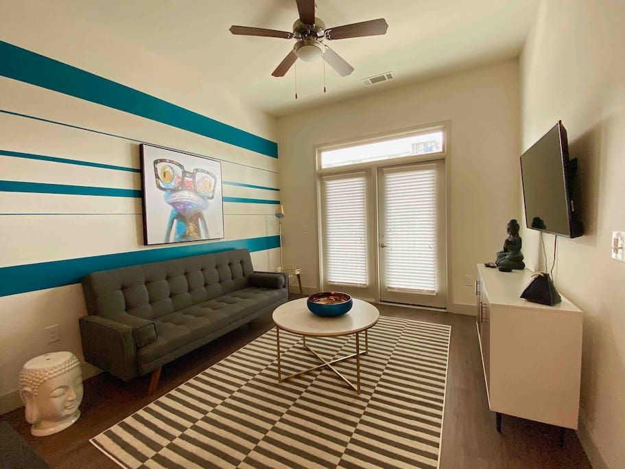 Oakland Apartment | Downtown Apartment Su