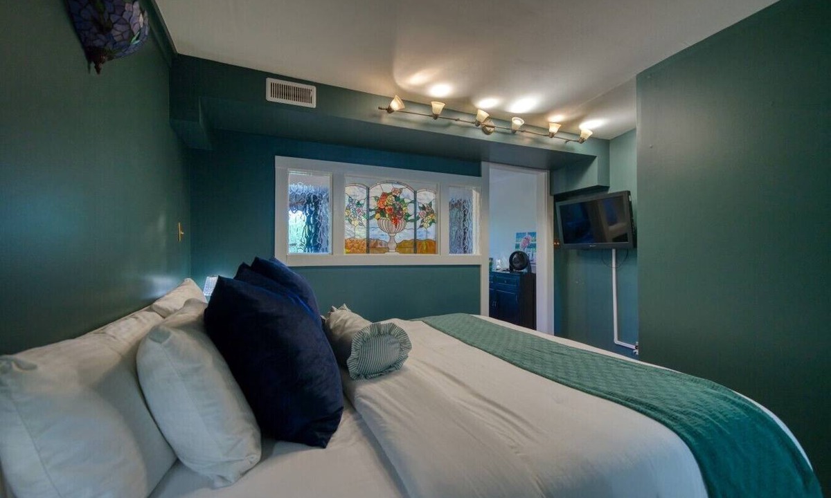 Eureka Springs Historic District Apartment | Downtown Edgewood Terr Piedmont