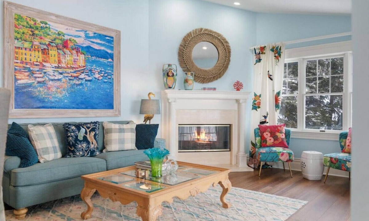 Harbor Springs Apartment | Downtown Luxury Penthouse Views & Location