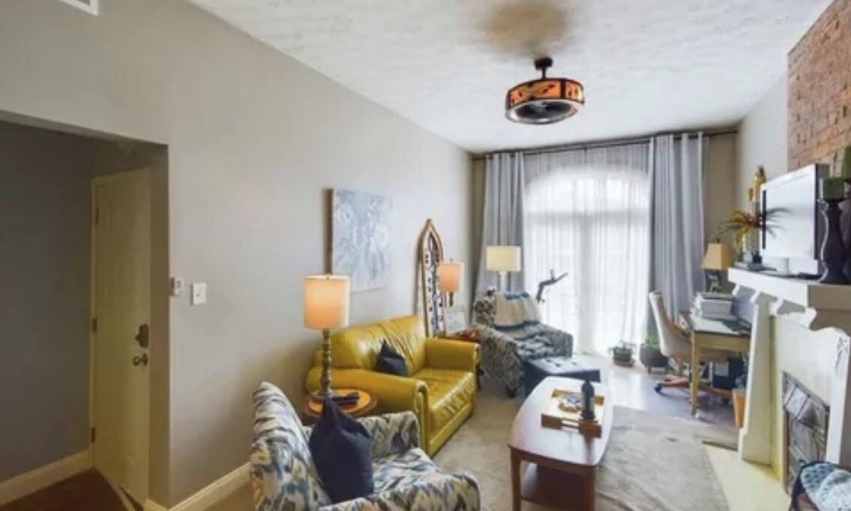 Wheeling Apartment | Downtown Wheeling Apartment with great river views