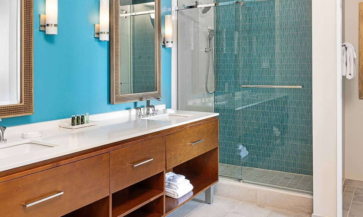 Luckie-Marietta District Hotel | DragonCon 2026 Margaritaville Atlanta 1BR Deluxe Walk to Marriott/Hyatt