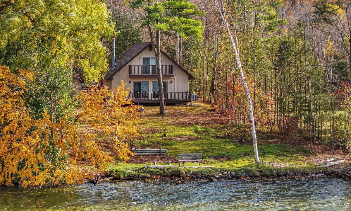 Lake Leelanau Ski Chalet | Dream Lakefront Chalet with 3 Bedrooms and Stunning Lake Leelanau Views