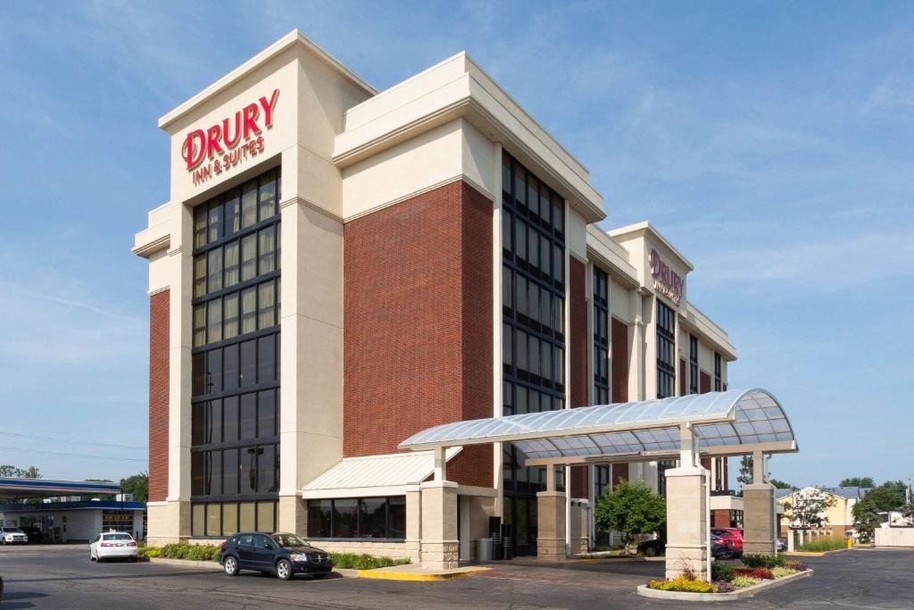 Terre Haute Hotel | Drury Inn & Suites Terre Haute