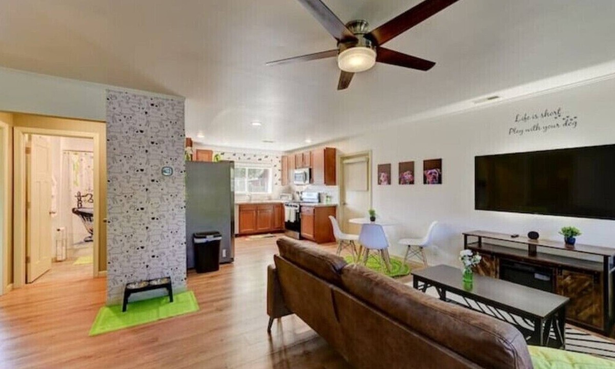 Wheeler House | Dunes Homestead - Near Dunes + Lake + Dog Friendly